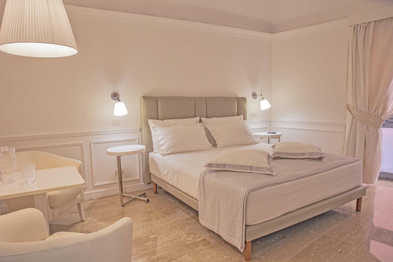 Piazza Posta Dimora Di Charme Hotel โปรชิดา ภายนอก รูปภาพ